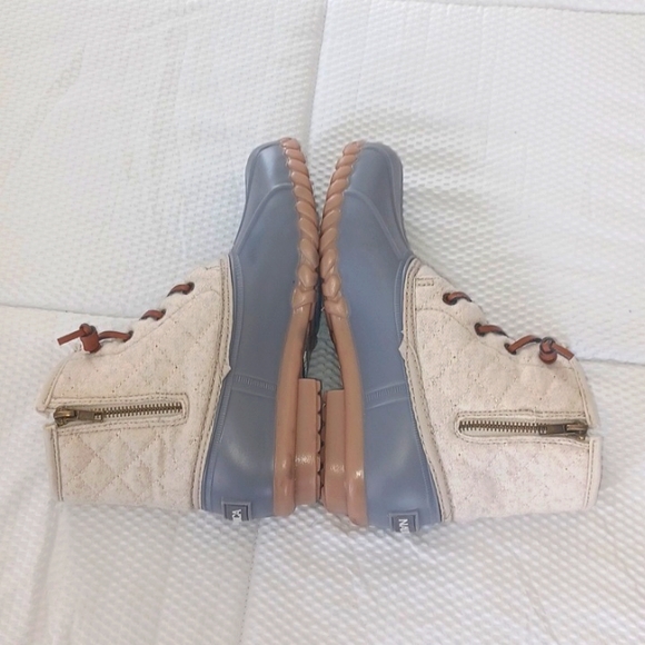 Nautica Slip on Duck Boots, EUC - Picture 4 of 9